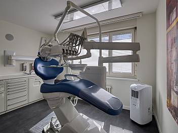 Behandlungszimmer Zahnarztpraxis Olsen